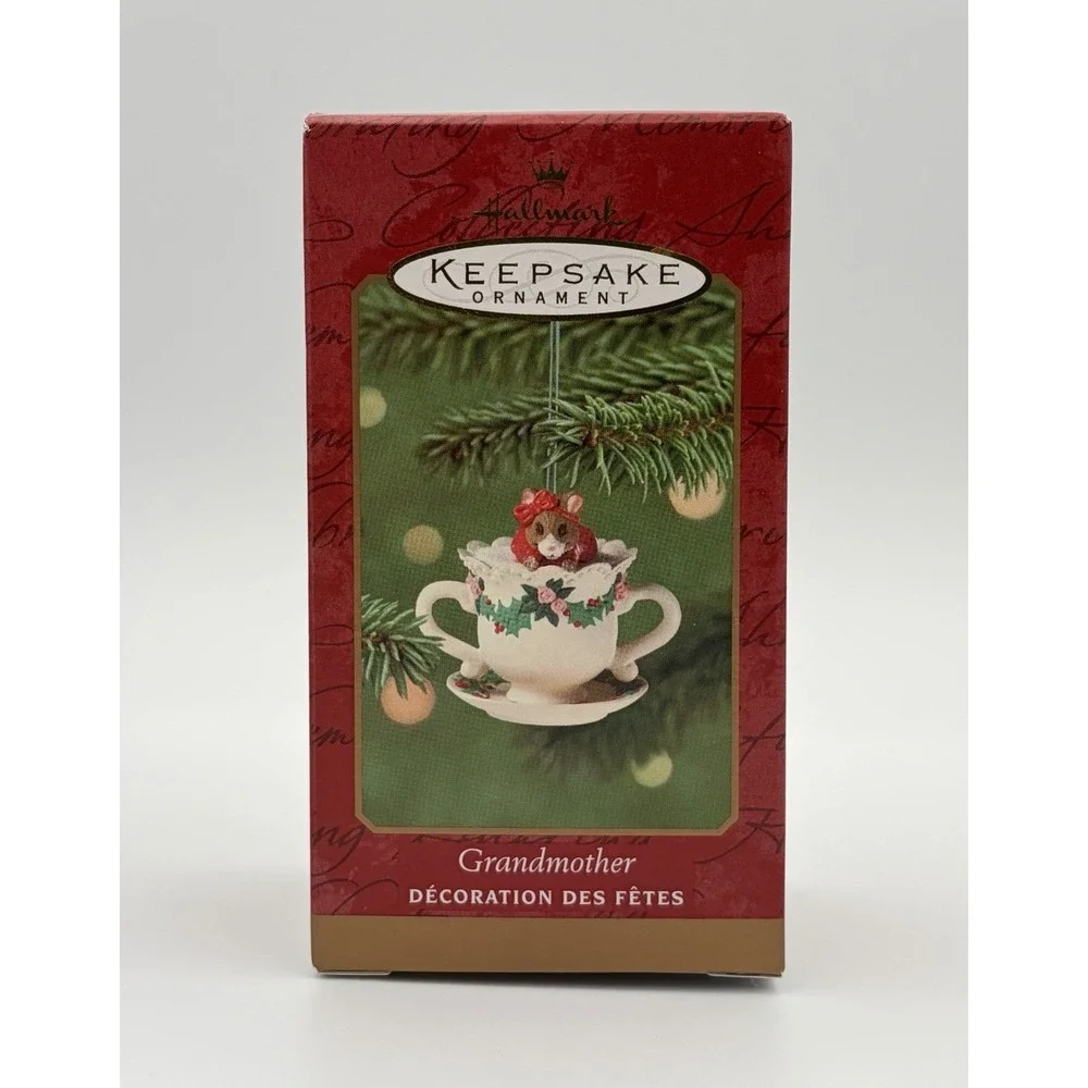 Hallmark Keepsake Ornament Grandmother Mouse Teacup Porcelain 2001 Vintage New
